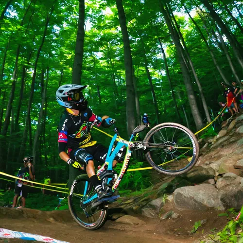 Downhill World Cup Windham Finale,mountain bike racing,singletrack,downhill mountain biking,cyclo-cross,adventure racing,cross-country cycling,competitive trail riding,downhill,mountain bike,cross cou
