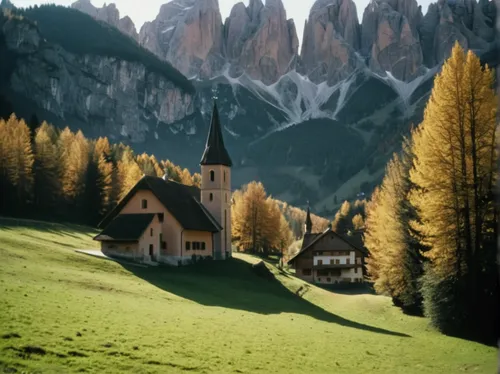 trees, woods, viewes, Mountains, Village of Santa Maddalena, Houses, autumn, Italy, Church, Massif Odle, Val di Funes Valley, Dolomites,dolomites,dolomiti,south tyrol,val gardena,the sesto dolomites,h