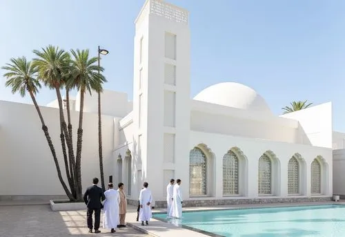 DISEÑO DE UNA MEZQUITA UBICADA EN ARGELIA, COMBINANDO ELEMENTOS DE LA ARQUITECTURA MINIMALISTA, FUSIONADOS CON LA ARQUITECTURA ISLAMICA, USO DE CELOSIAS CON DISEÑO ISLAMICO, MINARETE CON CRISTAL, PROT