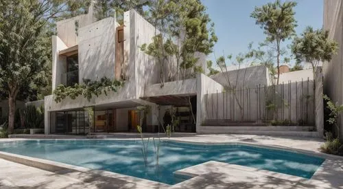 calle de asfalto al frente, personas,dunes house,beverly hills,exposed concrete,modern house,modern architecture,mid century house,mid century modern,beverly hills hotel,luxury property,residential,we