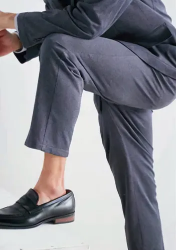 dress shoes,dress shoe,suit trousers,tie shoes,formal shoes,men's suit,men shoes,men's shoes,mens shoes,trouser buttons,stack-heel shoe,oxford shoe,male poses for drawing,a black man on a suit,black shoes,businessman,men clothes,safety shoe,foot model,security shoes