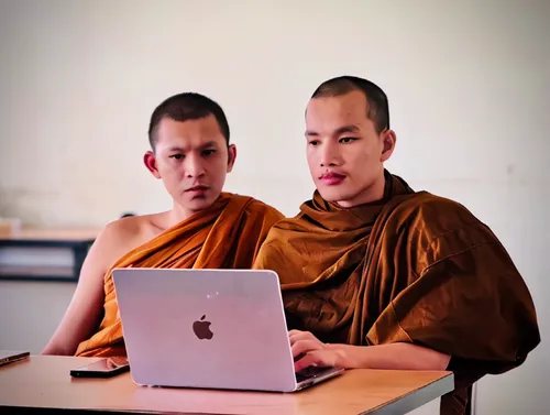 buddhists monks,bhikkhunis,monkhood,buddhists,bhikkhuni,fpmt,monks,theravada buddhism,bhikkhu,bhikkhus,sayadaw,cambodians,dhamma,laotians,buddhist monk,kadampa,dhammakaya,dhammananda,buddhahood,kelsan