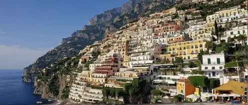 positano,amalfi,amalfi coast,capri,italy,italia,limone,campania,sorrento,scilla,hanging houses,mountain settlement,italian painter,panoramic landscape,escarpment,unesco world heritage,buildings italy,tigers nest,mountain and sea,the cliffs,Conceptual Art,Oil color,Oil Color 15