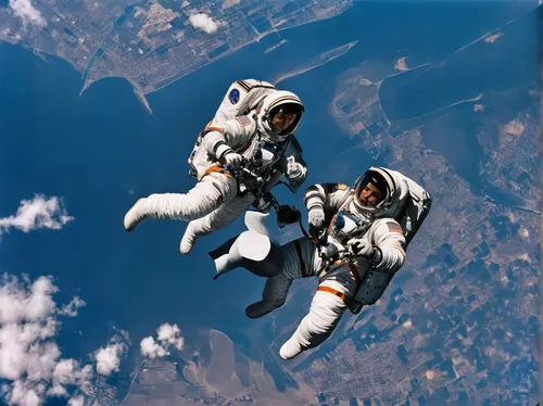 NASA astronaut and 2 Russian cosmonauts return to Earth,spacewalks,tandem skydiving,spacewalk,skydive,skydiving,skydiver,space walk,tandem jump,parachute jumper,zero gravity,astronauts,astronautics,as