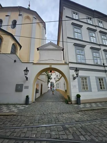 getreidegasse,pirna,passau,nikolaiviertel,holsten gate,ebersdorf,rottweil,toompea,nauerner square,andechs,kranj,goerlitz,lienz,nygatan,salzburg,furstenfeld,hauptplatz,lindenhof,olkusz,frankenthal