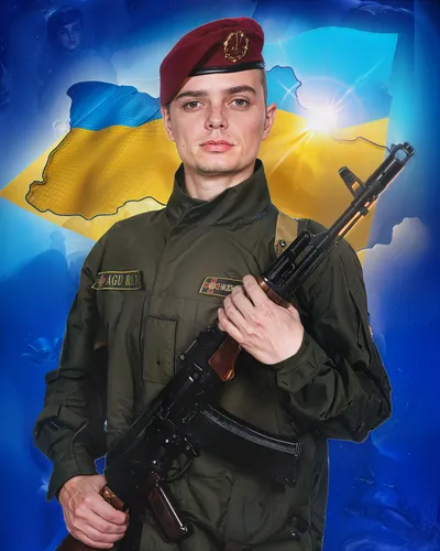 a man wearing a military uniform holding a rifle,ensign of ukraine,yandarbiev,ukraina,ilchenko,aidar,i love ukraine,arkhipov,dmitrij,azov,oleksandr,shtalenkov,danchenko,aleksandrov,alyaksandr,pianka,v