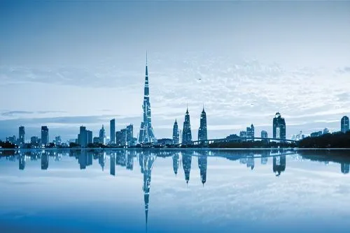 蓝绿色调,the skyline is reflected in the still water of this bay,dubia,wallpaper dubai,united arab emirates,dubay,united arabic emirates,tallest hotel dubai,mubadala,dubai,emaar,khalidiya,kuwait,burj khal