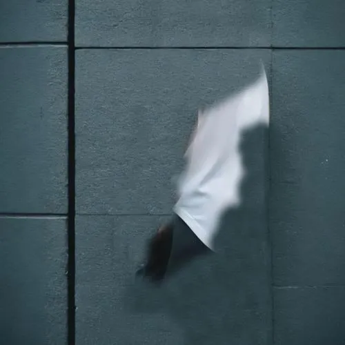 ghost background,flip (acrobatic),the girl is lying on the floor,falling,throwing knife,ghost,partition,pierrot,white coat,the ghost,aikido,crumpled paper,porcelain,ghosts,arrival,gunshot,vertigo,escape,épée,sleepwalking