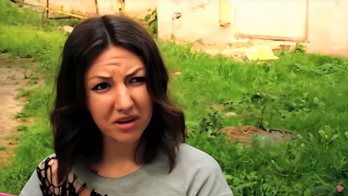 video scene,ammo,azerbaijan azn,green screen,scared woman,yasemin,video film,youtube outro,video,tulsi,georgine,asian woman,digital compositing,tv reporter,youtuber,the girl's face,kamini,farm backgro