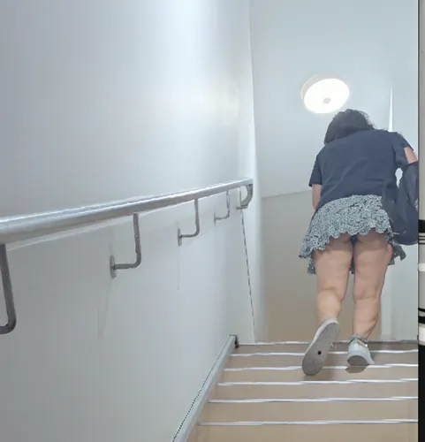 girl on the stairs,backstairs,stairwells,escaleras,stairwell,stairways,stairmaster,stair,stairs,escalera,escalatory,staircases,subway stairs,stairmasters,stairway,going up,szewczenko,bocchi,stair handrail,staircase