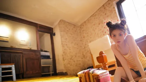 hanok,japanese-style room,mt seolark,girl studying,guesthouse,girl with cereal bowl,lotte,attic,the little girl's room,laminate flooring,uji,shared apartment,girl in the kitchen,playing room,girl sitt