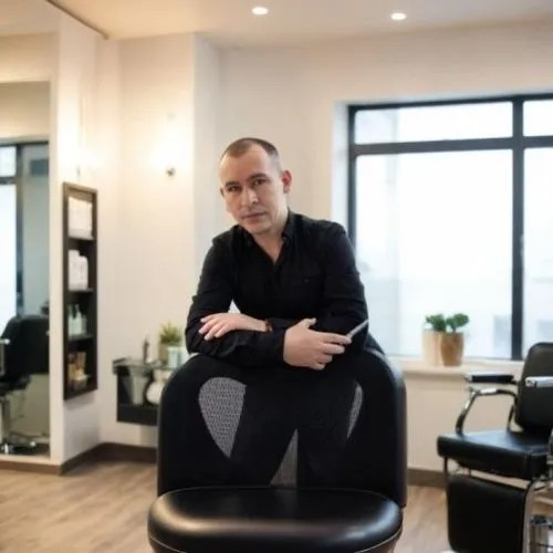 zvyagintsev,kasparov,blavatnik,ceo,koolhaas,bobbito,paphitis,skopintsev,nikonov,nouriel,kieslowski,levchin,formichetti,tartakovsky,frangieh,mehldau,sfakianakis,carvalhal,rothblatt,rahbani