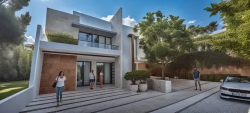 DISEÑO EXTERIOR DE UNA CASA ESTILO RESIDENCIAL, CON MUROS CON MARMOL TRAVERTINO Y MUROS EN COLOR BLANCO Y GRIS, AÑADE AUTOS, PERSONAS Y VEGETACIÓN,CORRECCION DE ERRORES, FOTOGRAFIA HIPERREALISTA,two w