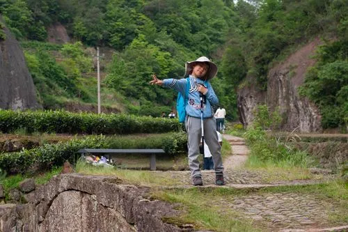 background,yamada's rice fields,the chubu sangaku national park,backpacker,erhu,shirakawa-go,wuyi,travel woman,gioc village waterfall,shimane peninsula,unesco world heritage site,mineral spring,asian 