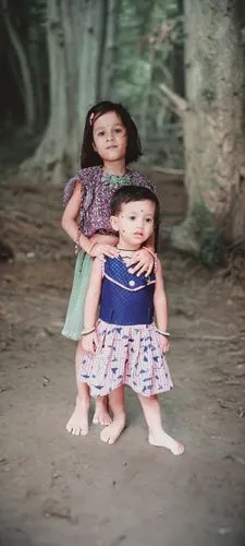 happy children playing in the forest,chipko,little girls walking,little boy and girl,pictures of the children,primitive dolls,elif,porcelain dolls,little girl and mother,photos of children,girl and bo