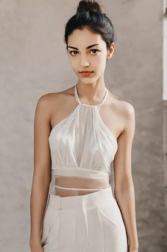 tirunal,shanina,sonam,hudgens,hande,mouni,kendall,sazan,yildiray,cfda,mahdawi,inanna,negin,hatun,tahiliani,elegant,priyanka,strapless,emeraude,birce akalay,Photography,Realistic