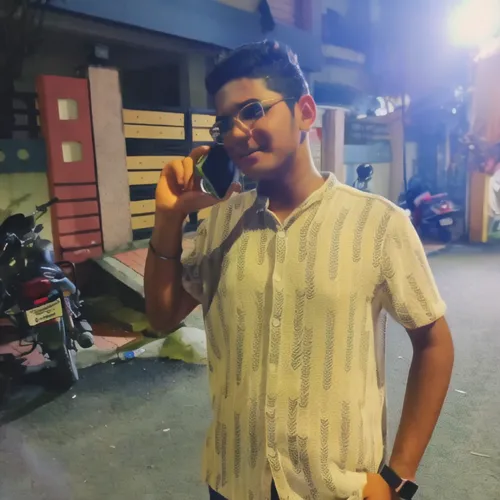 mobile click,using phone,anirudh,deepavali,telephonic,manjul,tanmay,cheroot,abhinav,saurav,karthik,aditya,abhijeet,satyajit,sarabhai,makkal,chucri,clicked,vaibhav,mobile phone