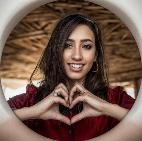 nurfaizi,heart shape frame,sukhteh,marzieh,merhi,shraddha