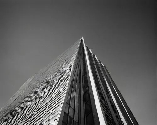 shard of glass,shard,skyscraper,steel tower,transamerica,the skyscraper,glass pyramid,azrieli,photographed from below,shulman,transamerica pyramid,the energy tower,metal cladding,vdara,koolhaas,malaparte,kimmelman,escala,supertall,tridiagonal,Illustration,Retro,Retro 18