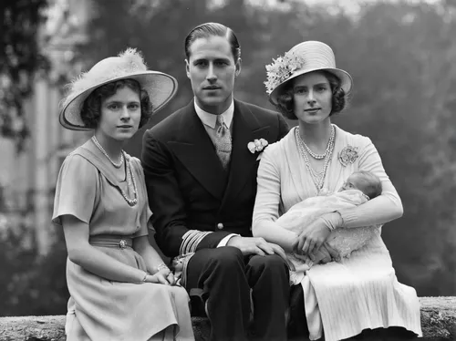 Future King and Queen George, Duke and Elizabeth Angela, Duchess of York, with future Queen, Princess Elizabeth in 1929. Photo: Hulton Archive, Getty Images / Hulton Royals Collection,1920s,roaring tw