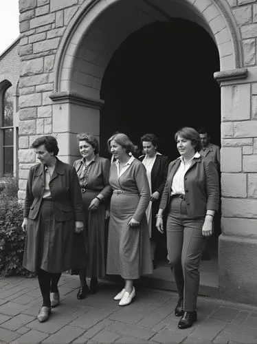 1940 women,mennonites,minutewomen,churchwomen,methodists,cecilienhof