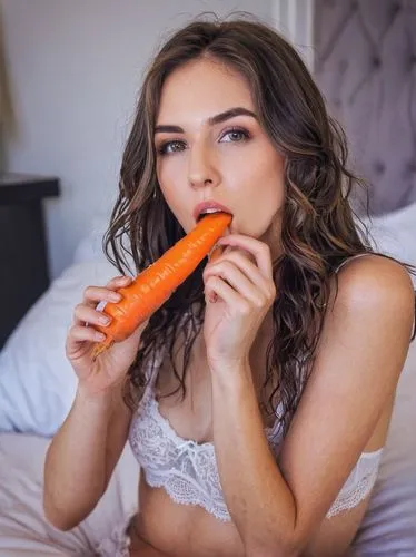 love carrot,carrot,big carrot,woman eating apple,carrots,vitamin c,Photography,Documentary Photography,Documentary Photography 30