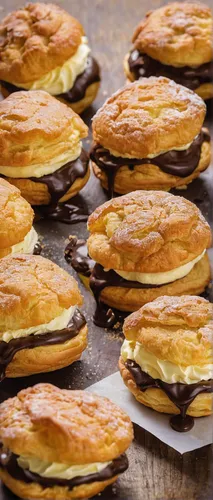 sfogliatelle,kanelbullar,mcgriddles,tortas de aceite,chocolate cream puffs,flaky pastry,cream puffs,savory biscuits,pastellfarben,cuban pastry,mille-feuille,puff pastry,choux pastry,vanillekipferl,pastries,english muffin,florentine biscuit,pastelón,fruit-filled choux pastry,pastiera,Illustration,Children,Children 02