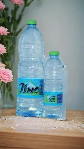 mineral water,klestil,trihydrate,litre,tittel,plastic bottles,natural water,microlitre,product photography,splash water,trimix,thirsts,nitrox,dasani,tisi,tisa,liter,friso,tibi,trinci