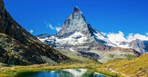 bernese alps,landscape mountains alps,high alps,zermatt,matterhorn-gotthard-bahn,japanese alps,the alps,mountainous landscape,swiss alps,matterhorn,alpine region,alpine dachsbracke,schrecksee,alps,giant mountains,mountain peak,mountain landscape,glacial landform,eastern switzerland,alphütte