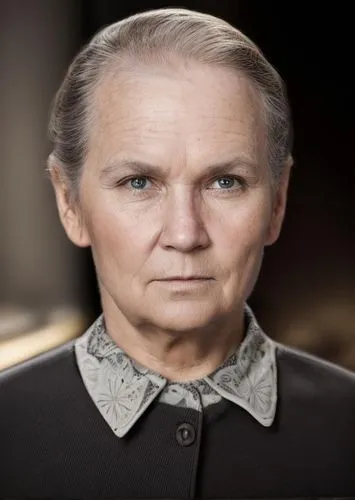 женщина,the man is wearing a grey suit and a white hat,feldshuh,feldmajer,risberg,steinem,shashkova,fonda,Common,Common,Photography