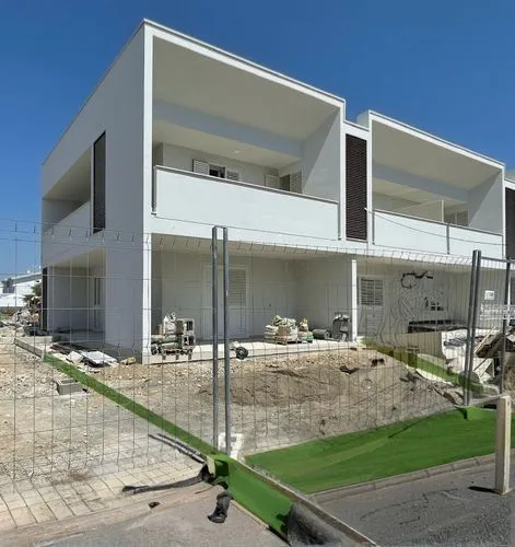 an exterior rendering of the building, including fences,residencial,fresnaye,eichler,herzliya,modern house,landscape design sydney,prefabricated buildings,vivienda,cubic house,cube house,hakoah,givat,