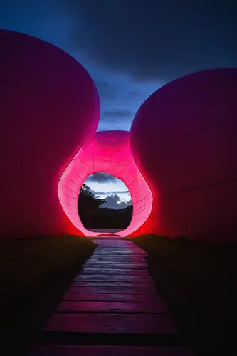 El Yunque Puerto Rico minimalistic ephemeral glowing inflated contemporary architecture



,futuristic landscape,futuristic art museum,lightpainting,torus,inflatable ring,futuristic architecture,falki