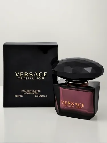 versace,face cream,fragrance,tuberose,christmas scent,skin cream,beauty product,isolated product image,parfum,home fragrance,black rose hip,tanacetum balsamita,packaging,product photos,commercial pack