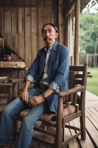 farmworker,farmer in the woods,ho chi minh,shirakami-sanchi,el salvador dali,blue-collar worker,pandero jarocho,honduras lempira,kopi tubruk,man on a bench,fidel alejandro castro ruz,bánh rán,kapeng barako,a carpenter,han thom,guatemalan,hay baler aurora,pachamama,amitava saha,nicaragua nio,Photography,Natural