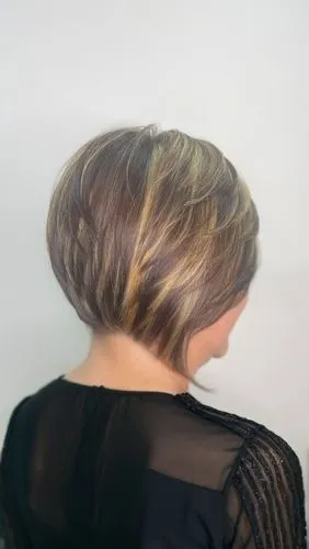 back of head,updo,chignon,pleat,trichotillomania,undercut,shoulder length,short blond hair,woman's backside,hairpiece,blondet,penteado,back view,goldwell,connective back,sassoon,haar,alopecia,follicular,side view