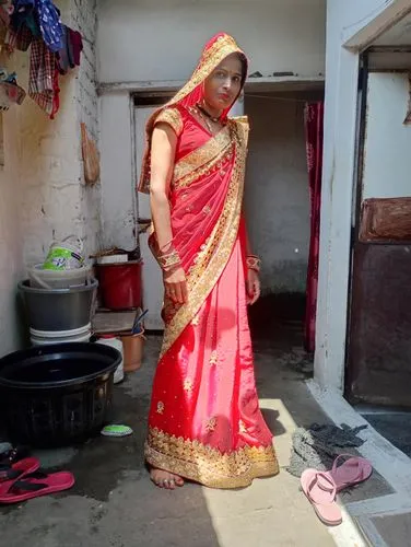 hijras,indian bride,lavani,sarojini,indian woman,bhanwari,banarasi,khela,pramila,pratibha,ghagra,sari,mandodari,banjara,sivakami,anuradha,baaja,krishnaveni,anandi,mataji