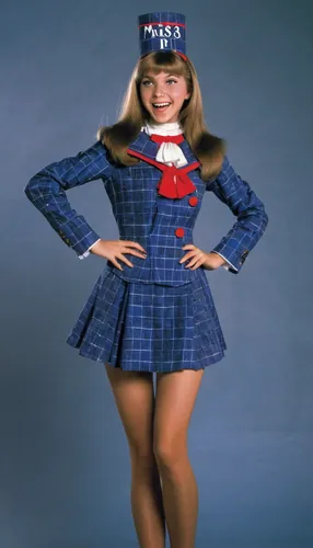 cheerleading uniform,american-pie,delta sailor,girl scouts of the usa,stewardess,brooke shields,spokeswoman,majorette (dancer),uncle sam hat,patriotic,captain american,patriot,cheerleader,ann margarett-hollywood,olallieberry,raggedy ann,pabst blue ribbon,retro christmas girl,1980s,ammo,Illustration,American Style,American Style 07