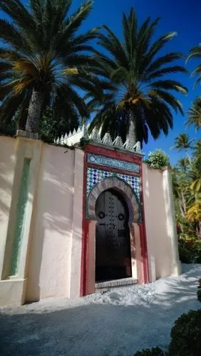 wall,djerba,hala sultan tekke,hacienda,fort of santa catalina,tori gate,beomeosa temple,bermuda,front gate,yucatan,mosque hassan,kau ban mosque,masjid,nizwa,entrance,mortuary temple,naples botanical g