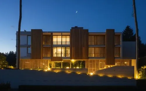 glass concrete woodpanelling
street people summer sunlight spotlight stairs night view landscape garden trees city blue sky,marylhurst,ucsc,uvic,langara,night view,ubc,dunes house,bohlin,tualatin,shaw