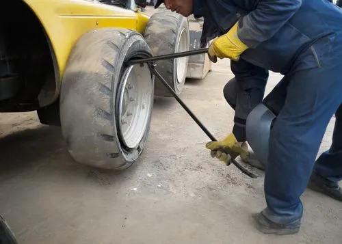 tyre pump,tire service,tire pump,tire inflator,tire care,car tyres,automotive tire,brakes maintenance,roll-on-roll-off,automotive cleaning,car repair,changing the oil,car tire,auto repair,roll-on/roll-off,right wheel size,automotive care,tyres,repairs,tire recycling