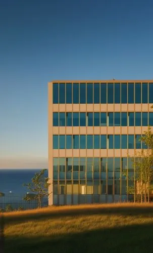 glass facade,structural glass,company headquarters,office building,corporate headquarters,glass building,glass facades,office buildings,duluth,modern building,company building,headquarters,offices,glass panes,new building,corten steel,dunes house,kirrarchitecture,commercial building,kettunen center,Photography,General,Realistic