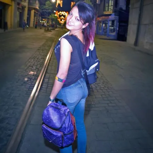 florencia,chiado,beyoglu,ramblas,travel woman,city ​​portrait,navona,rossio,chueca,firenze,purple blue,prag,graz city,barcelone,barcellona,braga,praha,antwerpen,kosice,trastevere