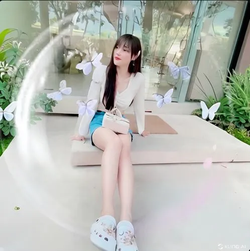 giant soap bubble,snh,yunxiao,soap bubble,jianqi,jiaqi,soap bubbles,bubble,youqian,jianwen,yujie,xuhui,mirena,ayachi,xiaoling,nako,yangzi,xiaohui,airi,garden swing