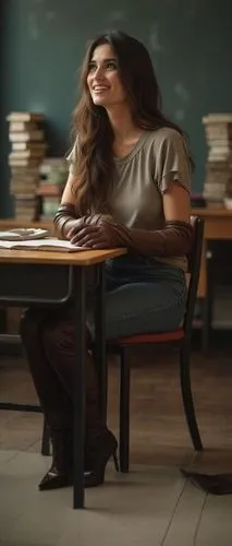 continua il banco e gli stivali,woman smiling sitting in front of her computer,vaanii,girl studying,vidya,tutor,girl at the computer,librarian