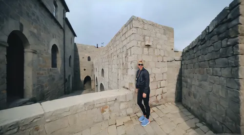 360 ° panorama,3d albhabet,city walls,great wall wingle,city wall,citadelle,first person,360 °,dji spark,parkour,kings landing,jordan tours,fisheye lens,sightseeing,virtual landscape,jahili fort,gopro