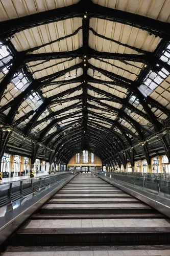 french train station,bordeaux,the train station,train station passage,abandoned train station,train station,locomotive roundhouse,central station,locomotive shed,railroad station,hall roof,the girl at the station,train platform,south station,train depot,husum hbf,berlin central station,antwerp,glass roof,the old roof,Photography,Documentary Photography,Documentary Photography 05