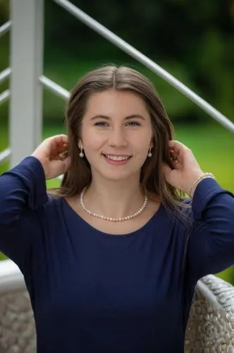 stefanik,senior photos,portrait background,ostapenko,dinnerstein,aoife,fionnuala,eilidh,alenka,orla,photographic background,composites,senior,julia,children's photo shoot,mitzner,meghann,caoimhe,karoline,green background