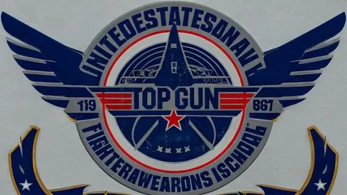 Brasão da força aérea top gun no fundo branco,police badge,houston police department,dgp,hpg,ucpd,npsu,vsp,psc,rp badge,iopc,ipd,ncrpo,igp,pcf,gpd,mpci,fpcc,mpd,uscg,fpo