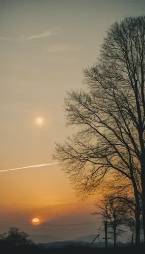 setting sun,contrails,easter sunrise,atmospheric phenomenon,daybreak,lens flare,aso kumamoto sunrise,evening atmosphere,celestial phenomenon,paraglider sunset,celestial object,a plume of ash,gloaming,sunrise in the skies,sun wing,sunrise,sundown,rising sun,dawn,first light,Photography,Documentary Photography,Documentary Photography 01