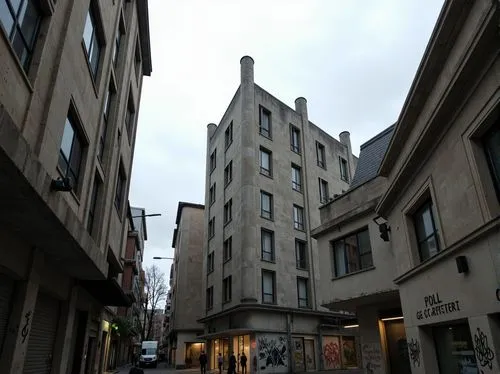 herrengasse,haussmann,getreidegasse,gatan,bernauer straße,judengasse,haussman,schwabing,gasse,faubourg,bahnhofstrasse,nygatan,kallio,ringstrasse,drottninggatan,wilhelmstrasse,samaritaine,villeurbanne,raincy,pigalle